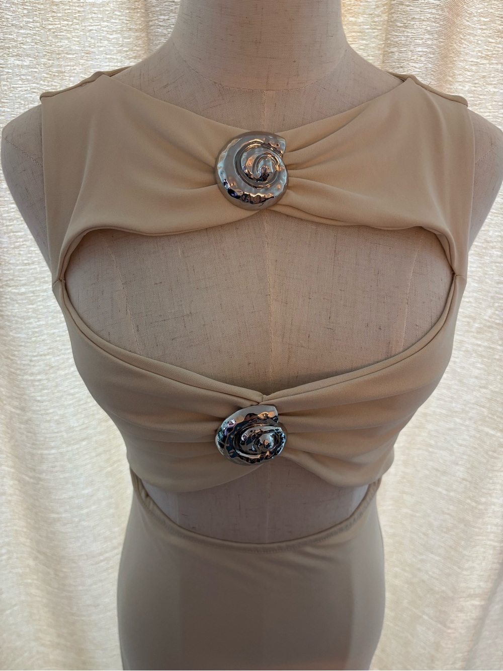 Zara Cream Midi Dress with Cutouts and Decorative Silver Shells - Picture 4 of 7